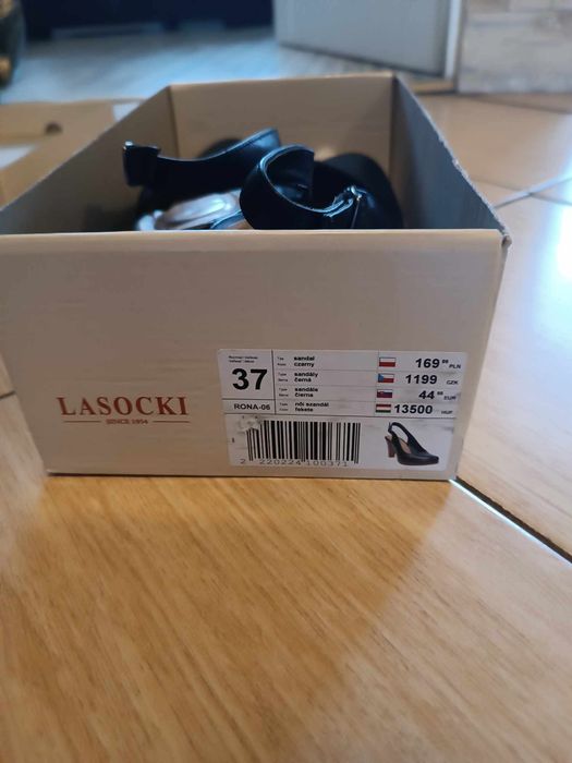 Szpilki skórzane Lasocki rozmiar 37 wkładka 23,5  stan bardzo dobry