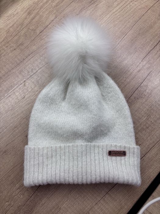 Тепла сіра шапка monki barbour