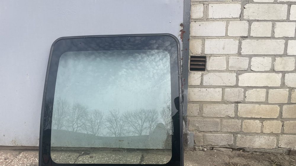 Панораму,стекло люка Субару Форестер 2006