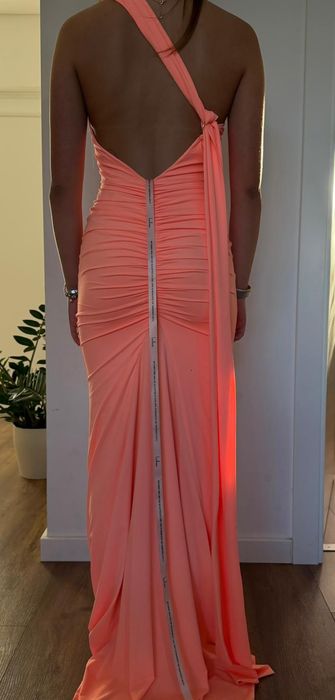 Vestido de cerimónia salmão