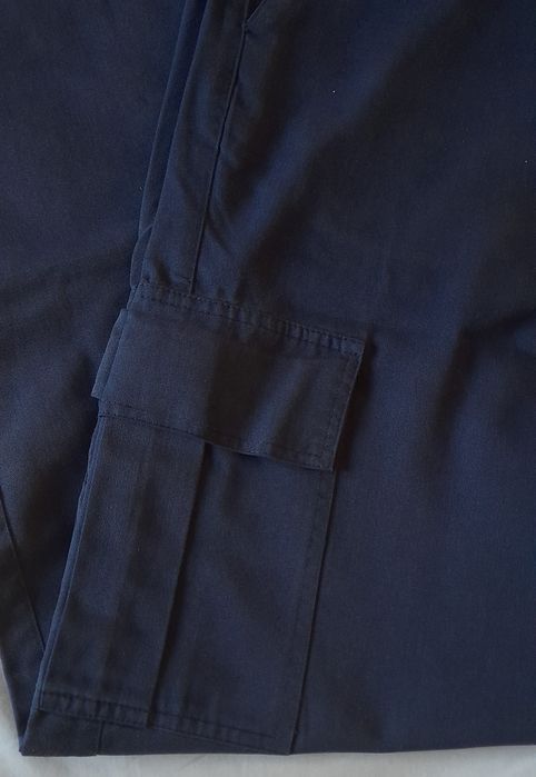 Calças de trabalho cor azul escuro N. 42 - Bom estado