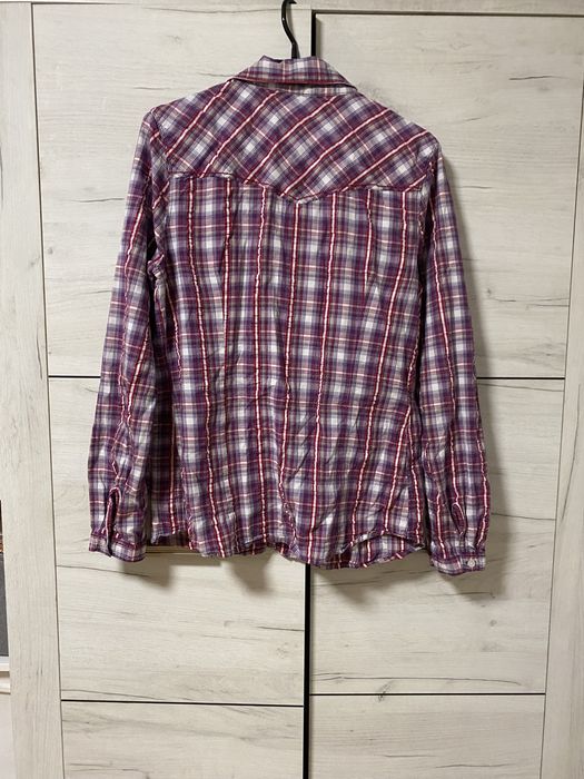 Koszula w kratę na guziki