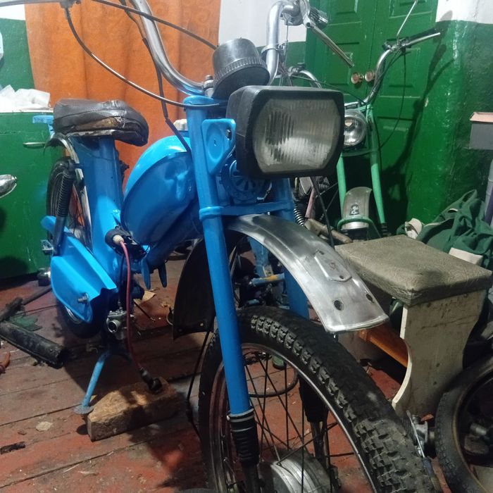 Продам мопед рига 3 по запчастям