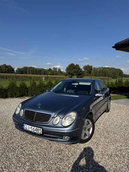 Mercedes-Benz e240 2.6 V6