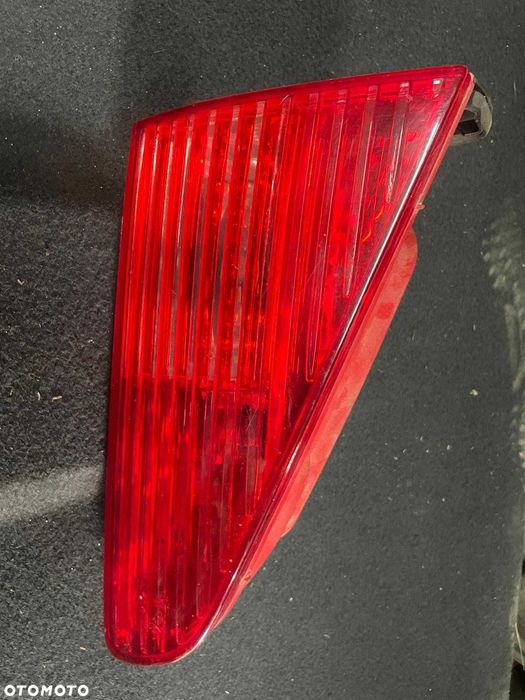 Lampa komplet lewy tył peugeot 607