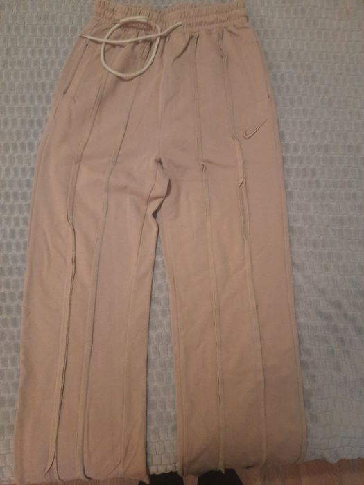 Штани, брюки розмір L стан нових
