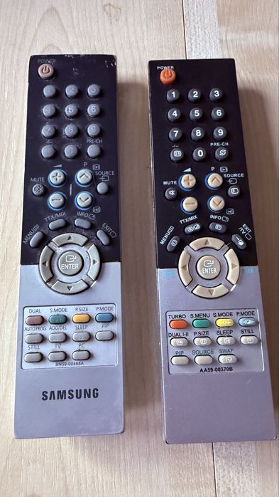 2x pilot do Tv Samsung tanio oddam