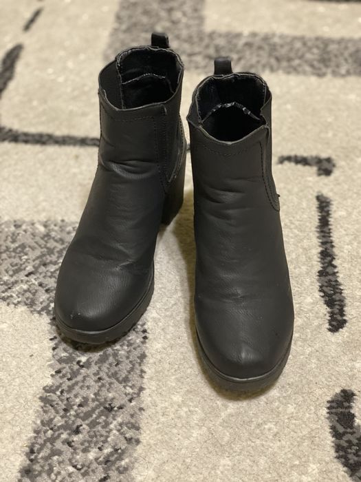 Черевики осінні жіночі