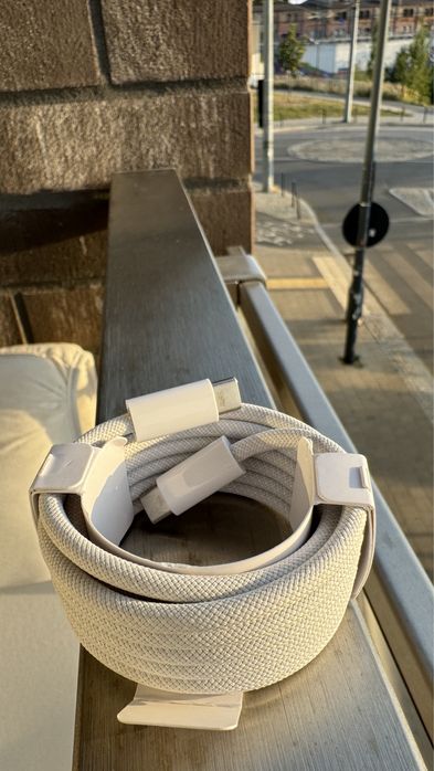 Zestaw Ladowarka 35W na 2 złacza Usb-C + Kabel Usb-C Usb-C 2M 240W