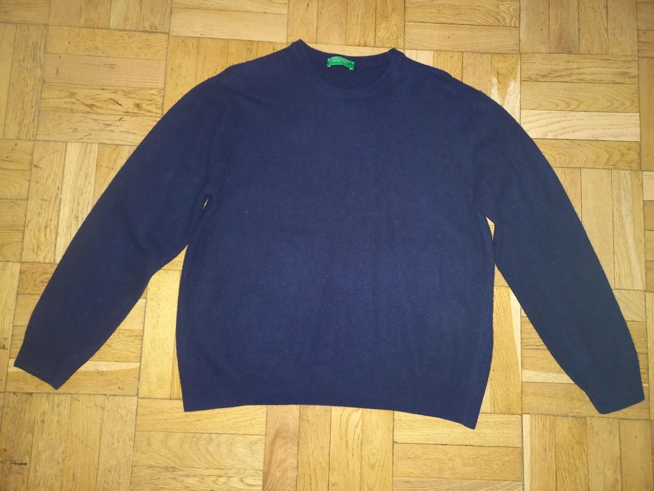 Продам свитер шерсть Benetton p S