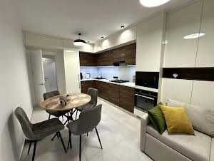 Сдаю квартиру метро Дворец Украина. Центр города.