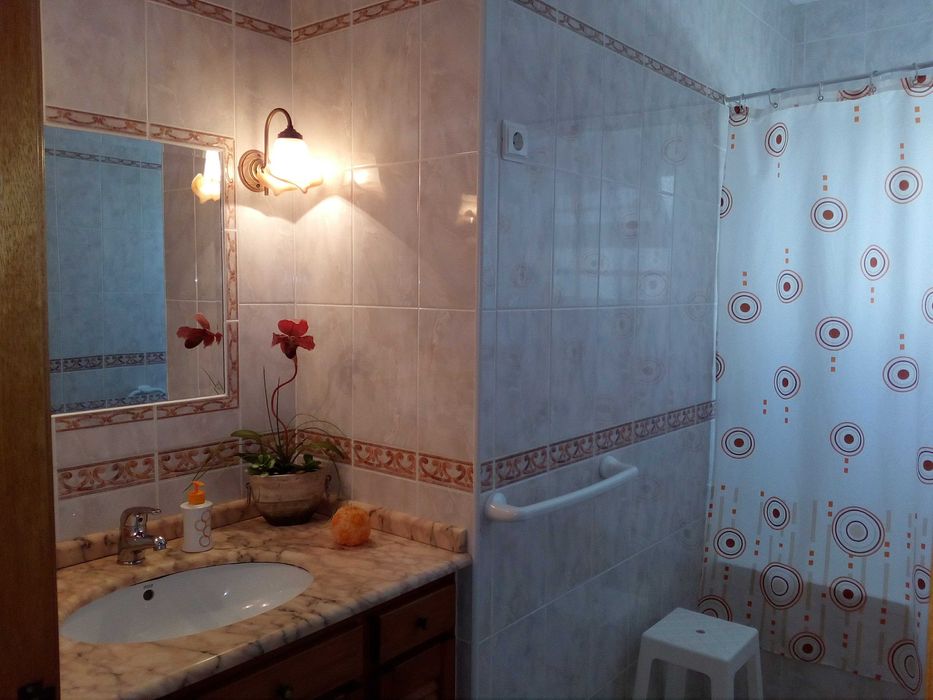 Casa Pereirinha - V. N. Milfontes    dispõe de Wi-Fi