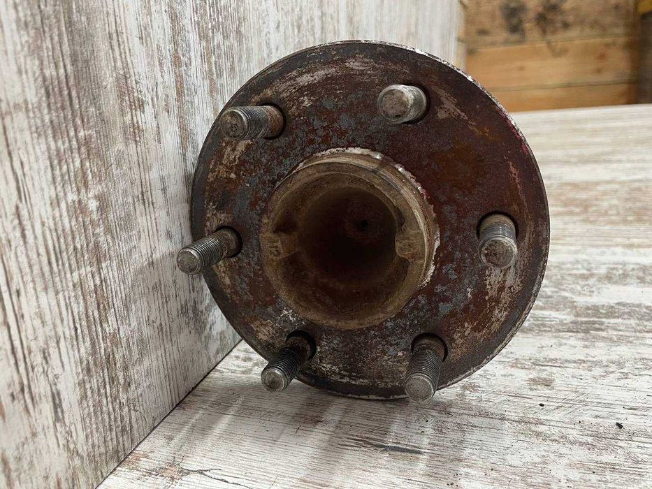 Полуось задня Піввісь задня нисан навара Nissan Navara D40