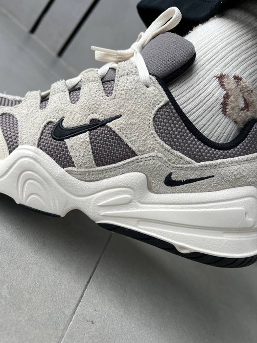 Жіночі кросівки Nike tech hera (DR9761-007): 4 500 грн. - Другие