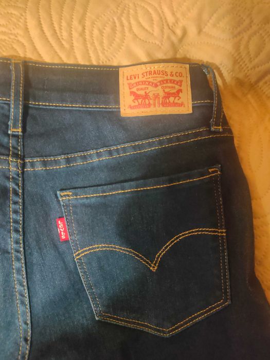 Жіночі джинси Levi's 711