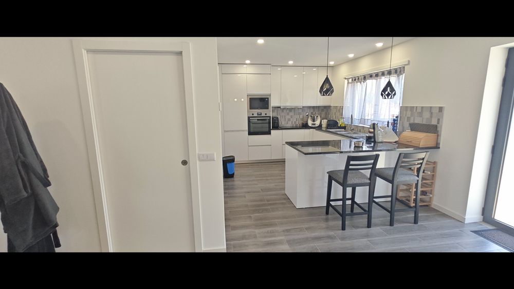 Moradia T3 em Avidos – Eficiência, Conforto e Luz Natural