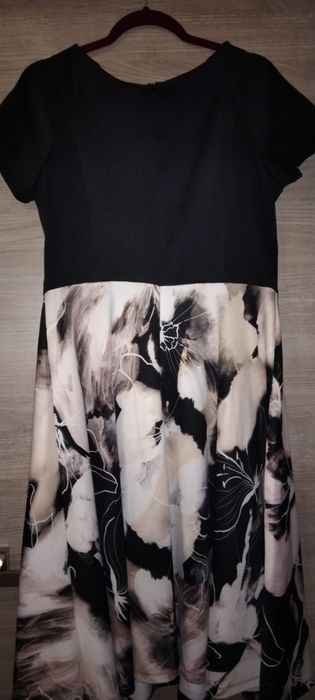 Сукня розміру л-хл