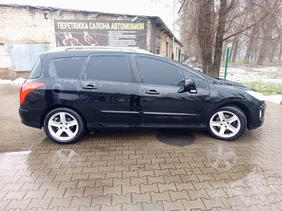 Продам  Peugeot 308 SW