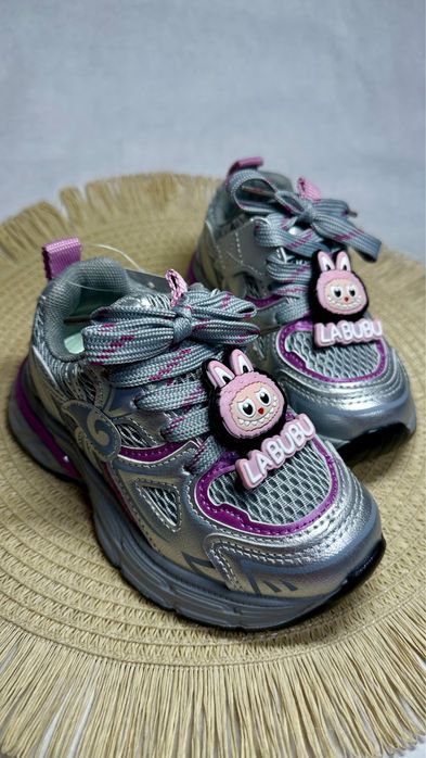 Нові Трендові кросівки для дівчинки з LABUBU