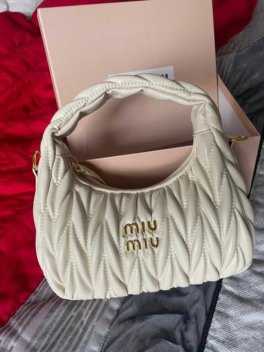 Mala Nova Miu Miu