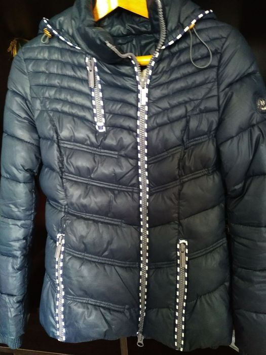 Теплая куртка 44 размер
