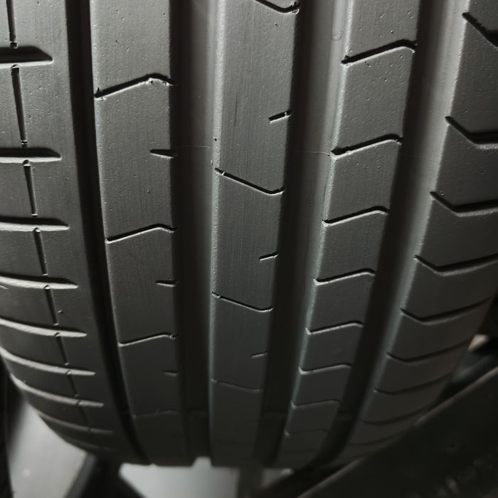 245/45/18 XL Pirelli P Zero Run Flat