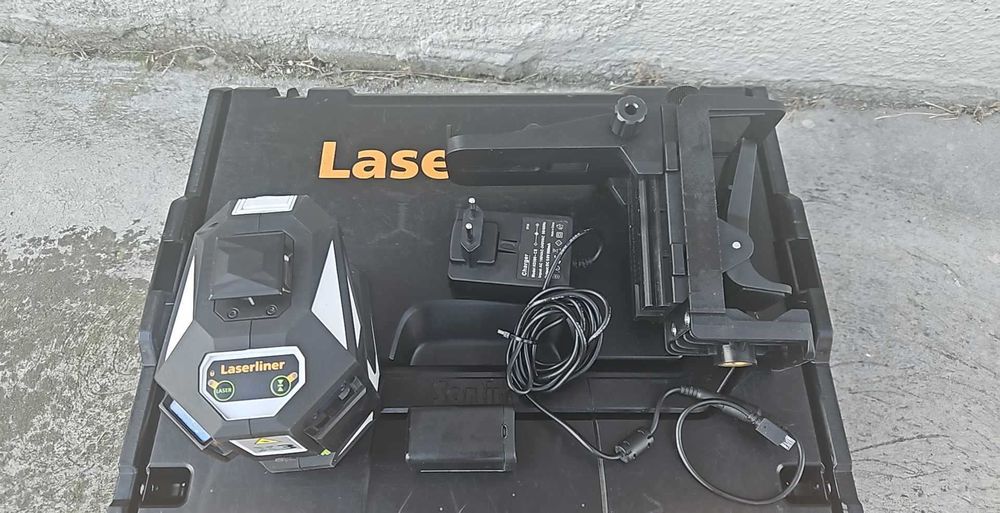 Laserliner X3-Laser Pro Trójwymiarowy laser { zielony }