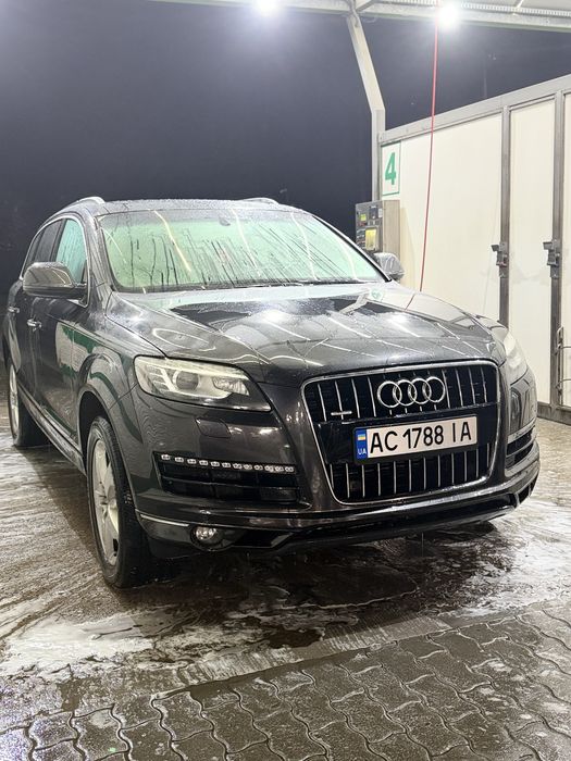 Продам Audi q7 4l