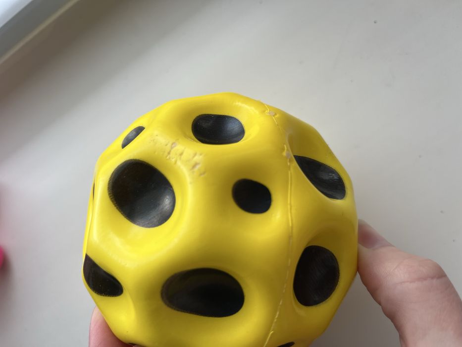 Мяч антигравитационный Мячик попрыгун Sky Ball Gravity Ball 7 см желты