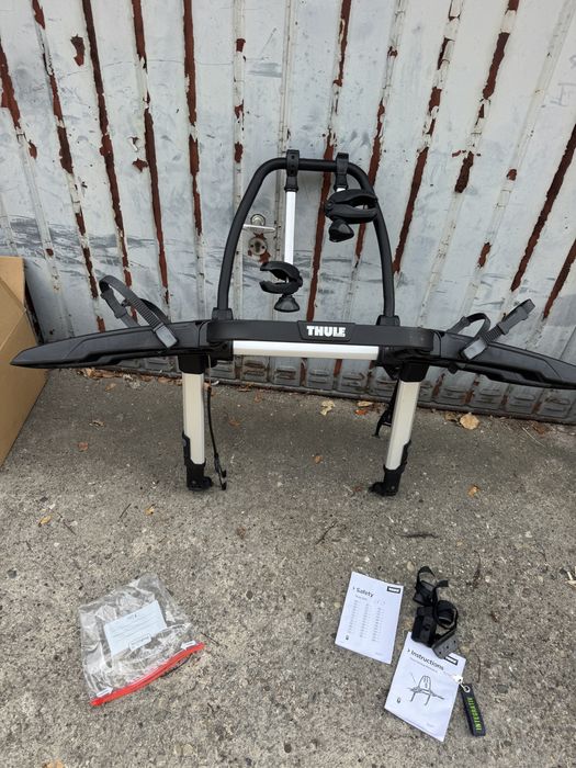 Велоплатформа велобагажник велокріплення на задню дверку ляду Thule Outway Platform 993001