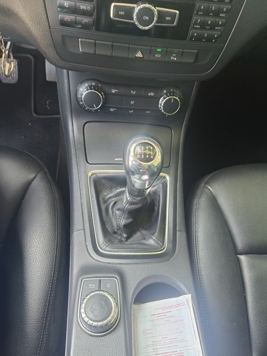 Mercedes B180 CDI (W246) 1.8 Mercedes – Impecável / Prático e Económico