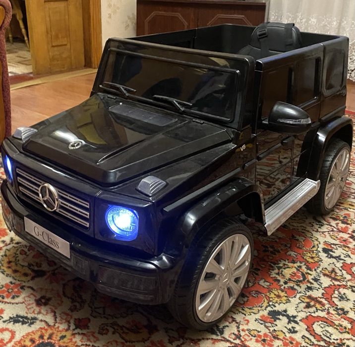 Продам дитячий автомобіль