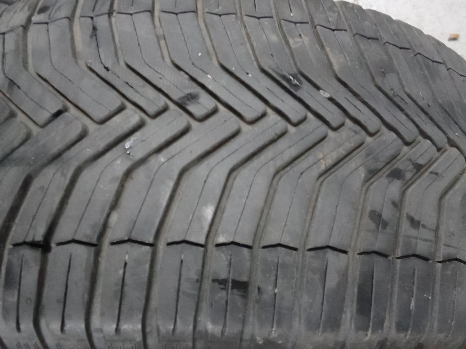Cena za 2 Opony wielosezonowe 225/45r18 MICHELIN 2020r