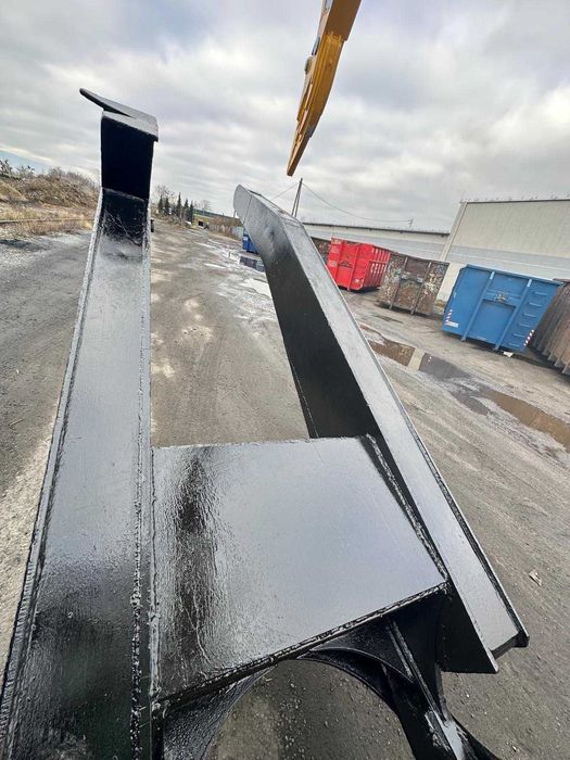 Fuchs MHL 320 + szczypce do demontażu samochodów