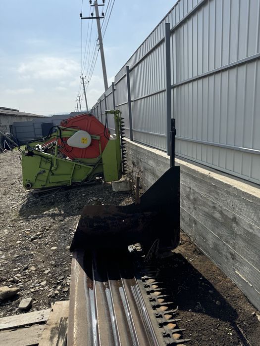 Ріпаковий стіл до claas mega 6,6 m з електричним боковим ножем