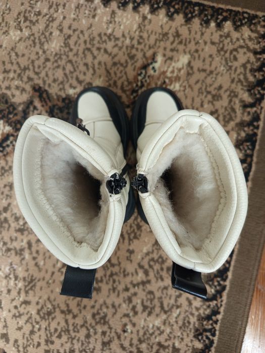 Чобітки для дівчинки