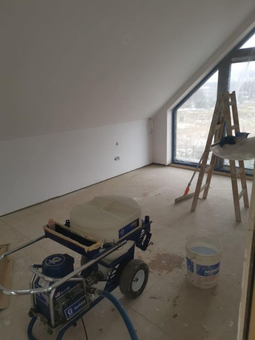 Szpachlowanie, malowanie (wykończenie wnętrz)