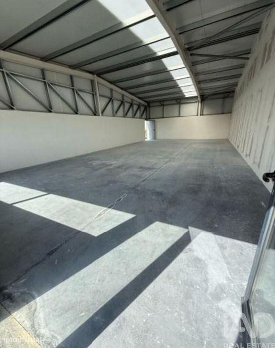 Espaço Comercial em Vila Franca das Naves e Feital de 552,00 m2