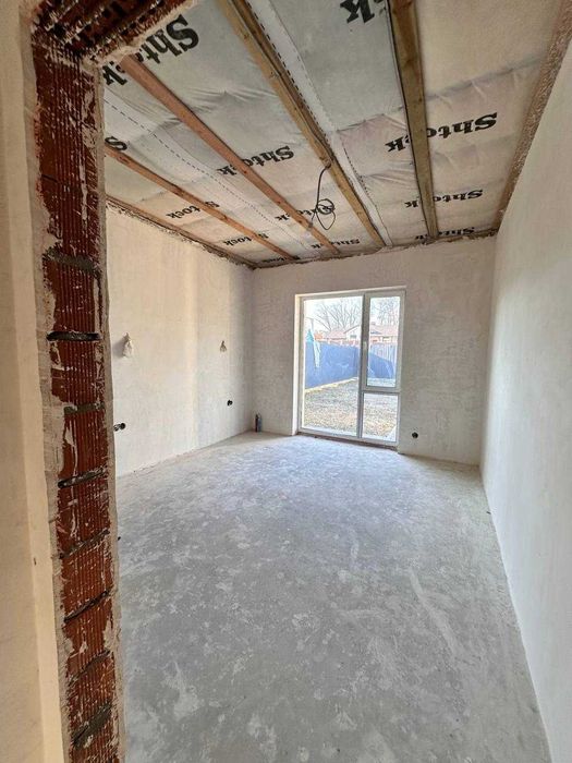 Буча! Одноповерховий будинок з частковим ремонтом і комунікаціями