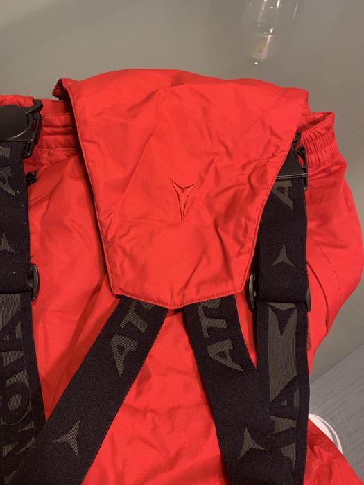 Fato senhora de ski . Marca Atómic