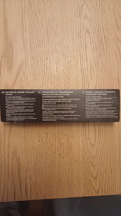 Urządzenie do sprawdzania mrozoodporności płynu chłodzącego.