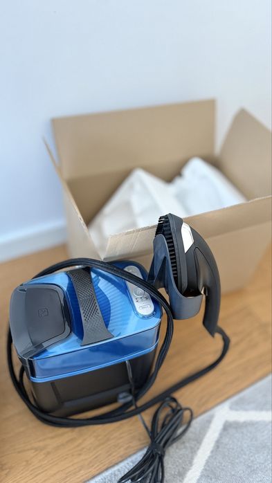 Máquina de Engomar a Vapor ROWENTA Cube UR2020D1