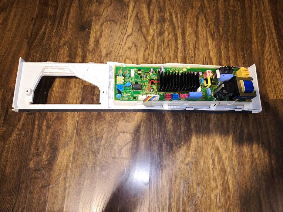 Panel czołowy pralka LG 6kg F12B8ND Panel sterujący i płyta główna