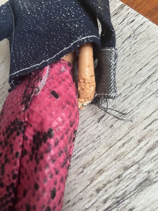 Vintage 1990 Barbie limbless