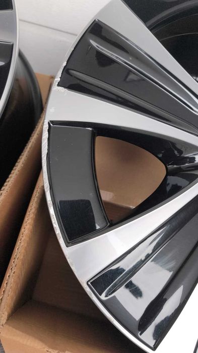 Felgi aluminiowe Mercedes E Klasa W213 18' 5x112 2x8J 2x9J (OL767F)