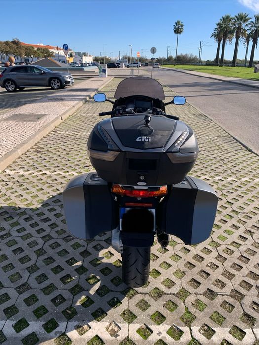 Bmw K1200GT.