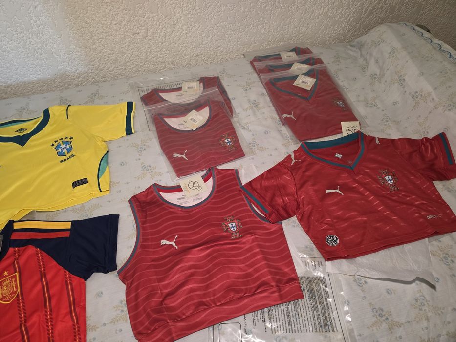 22 Camisolas de seleção portusal e outros
