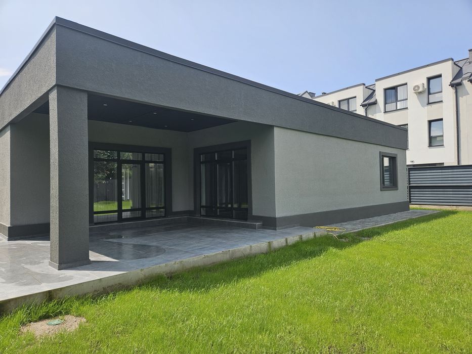 Продам  свій будинок  метро Осокорки, Славутич 7км