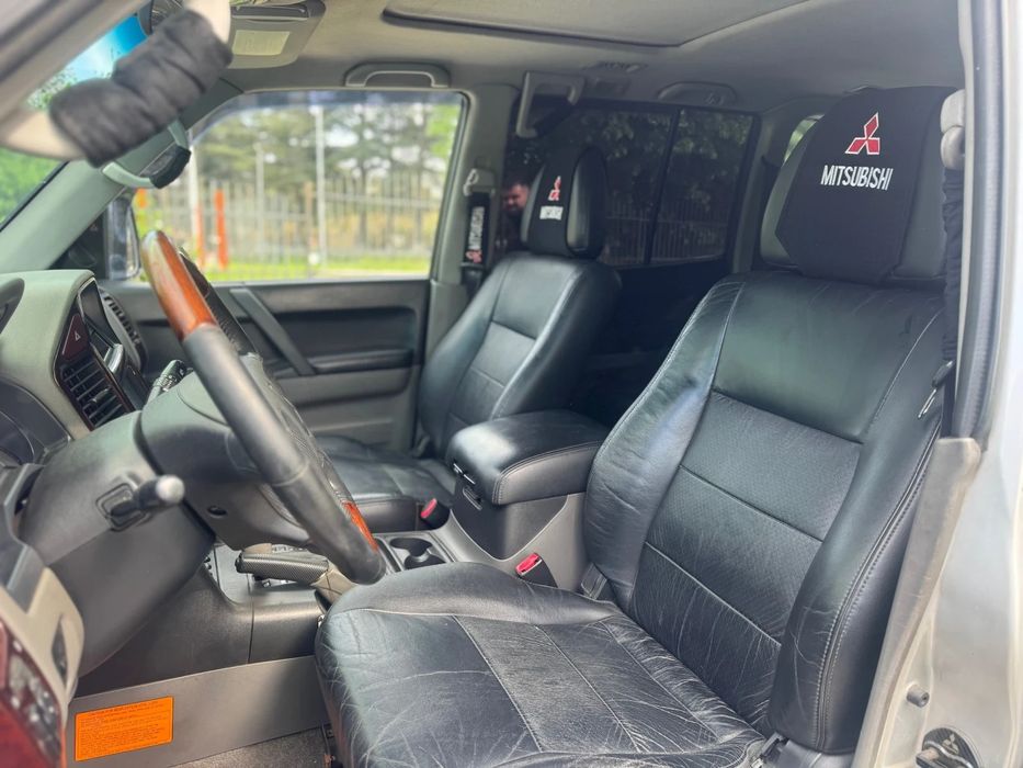 Продам mitsubishi pajero