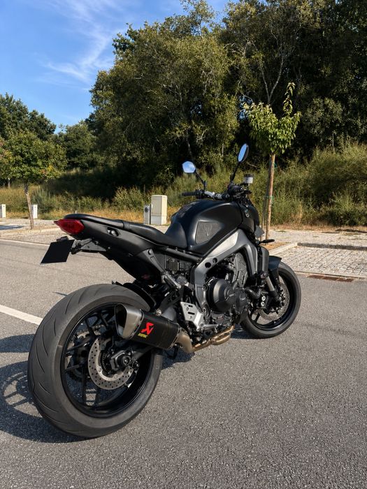 Yamaha MT 09 Akrapovic